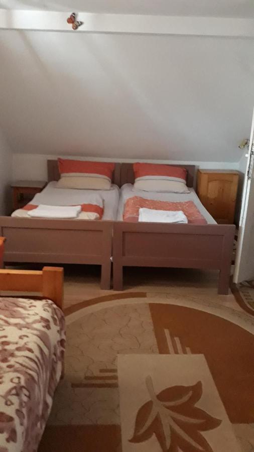 프라이드 Molnar Vendeghaz B&B 외부 사진