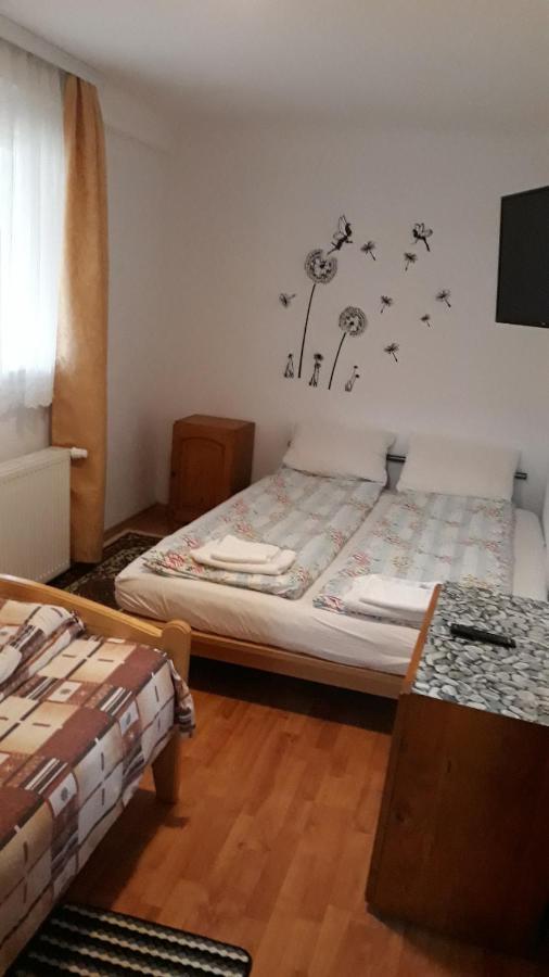 프라이드 Molnar Vendeghaz B&B 외부 사진