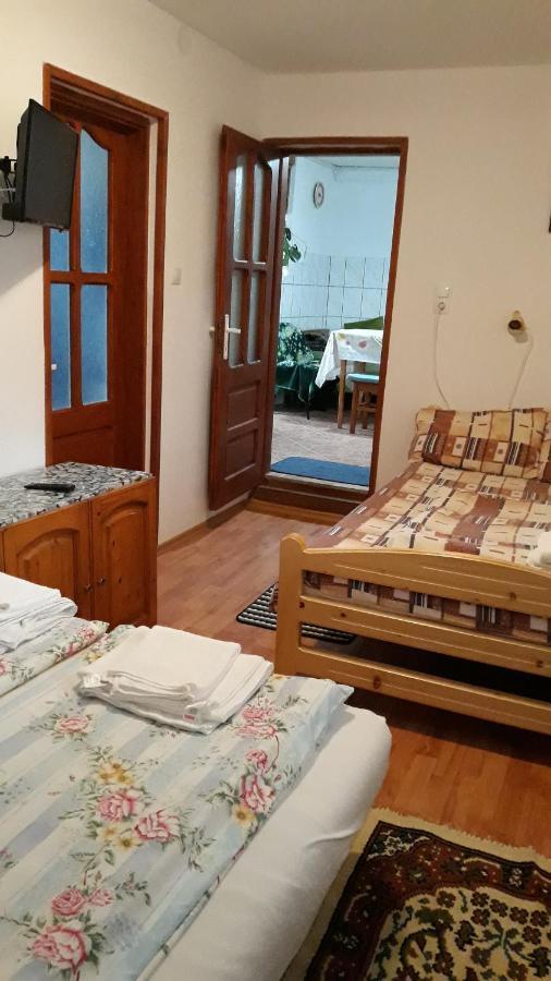 프라이드 Molnar Vendeghaz B&B 외부 사진